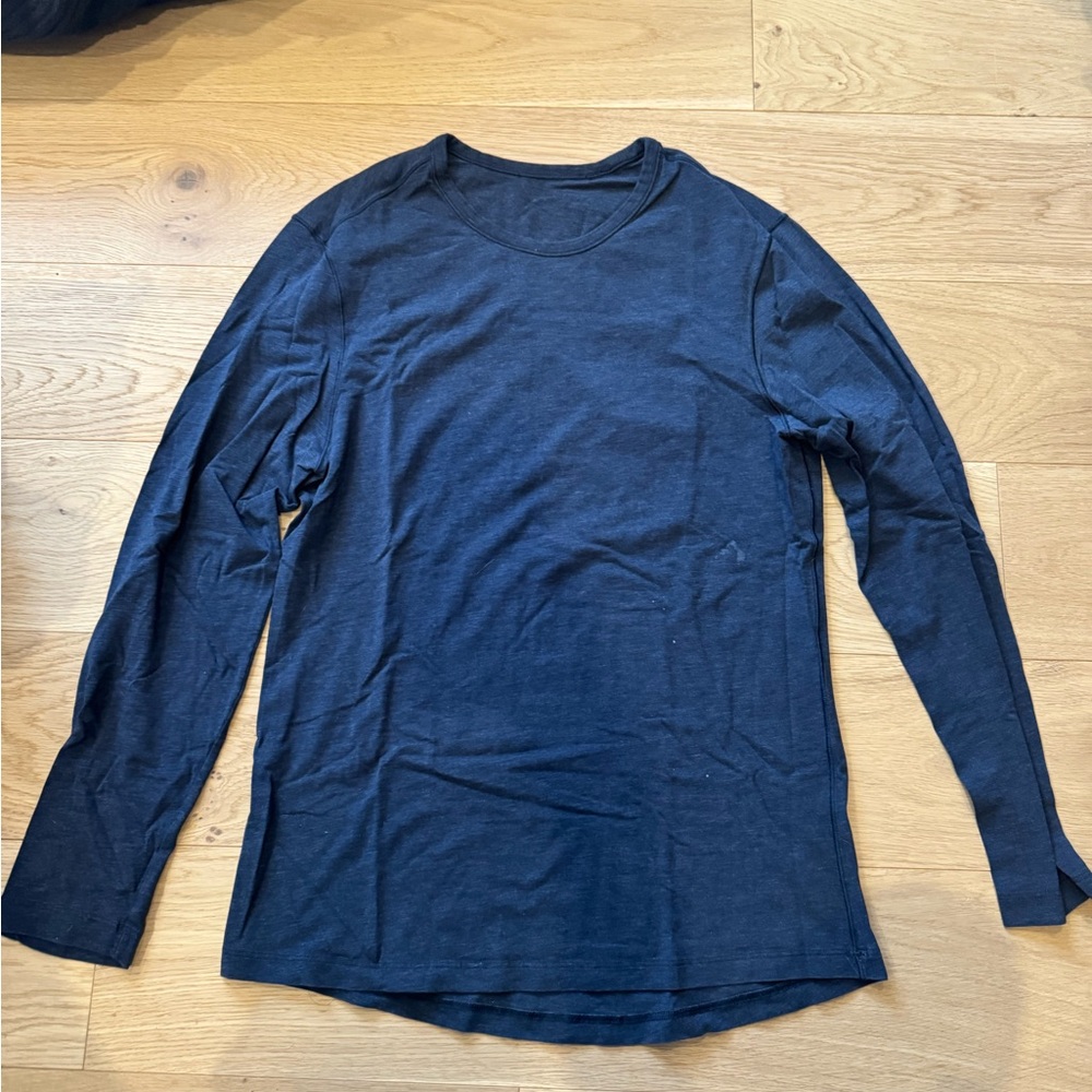 Lululemon Men’s 5 Year Basic LS (long sleeve) blue  size S